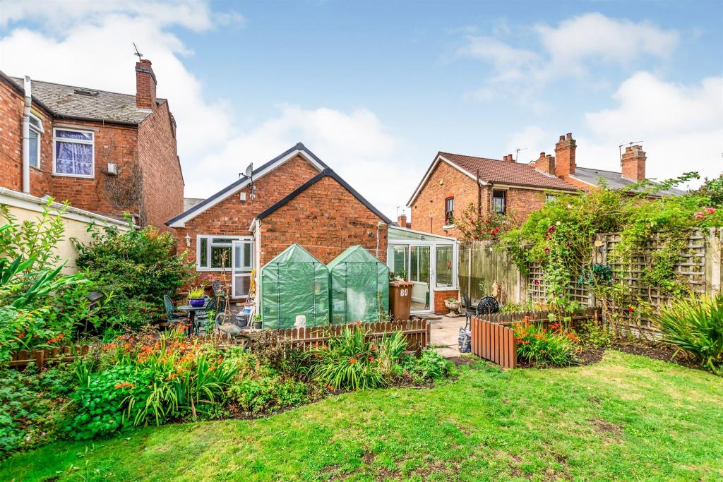 2 bedroom detached bungalow for sale in Willenhall Street, Wednesbury, WS10