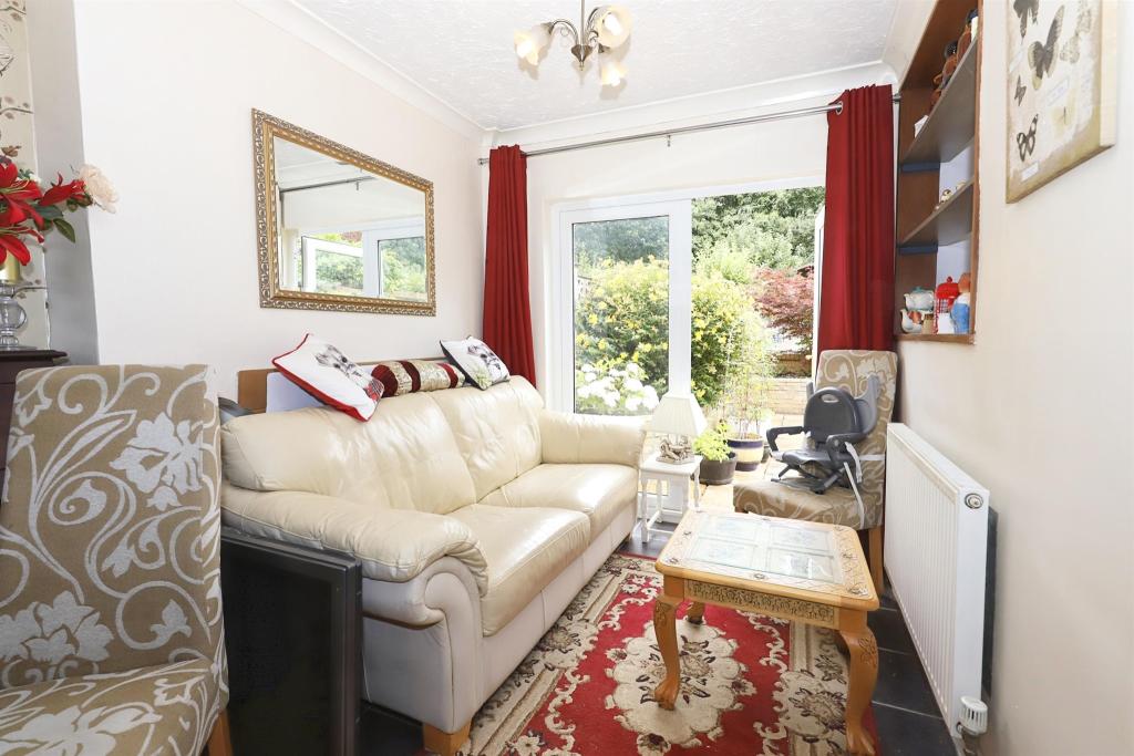 3 bedroom semidetached house for sale in Clee Avenue, KIDDERMINSTER, DY11