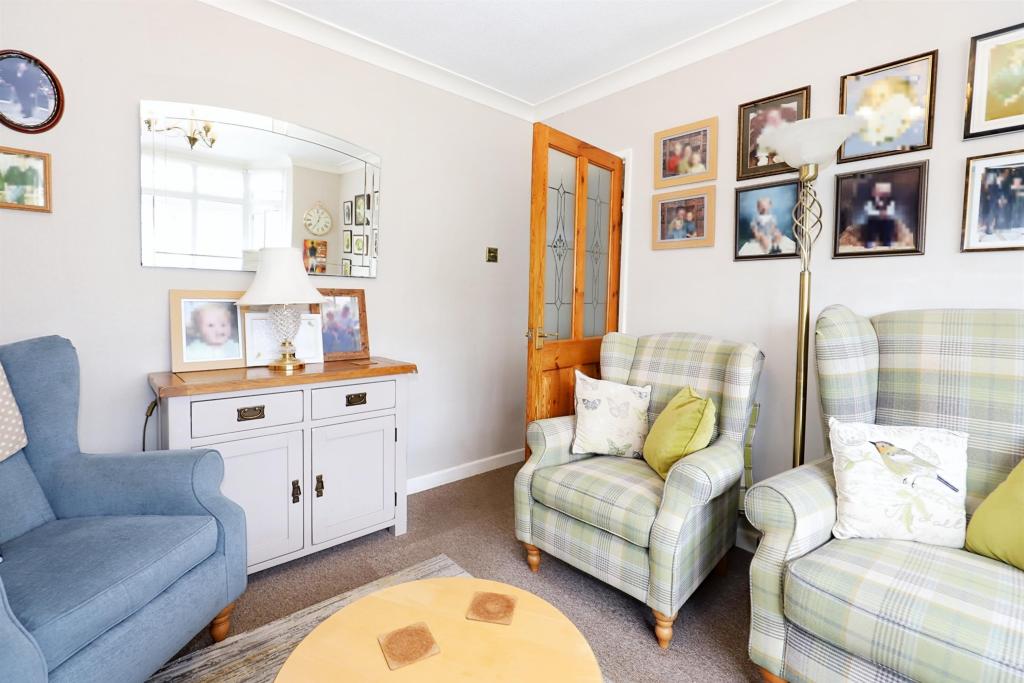 3 bedroom semidetached house for sale in Clee Avenue, KIDDERMINSTER, DY11