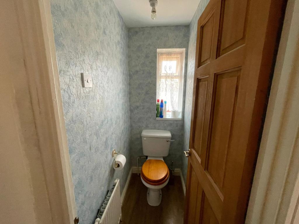 4 bedroom end of terrace house for sale in Dowles Road, Kidderminster, DY11
