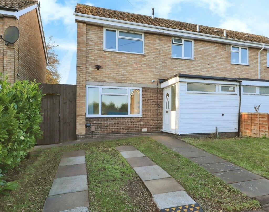 3 bedroom semidetached house for sale in Highley Close, Kidderminster