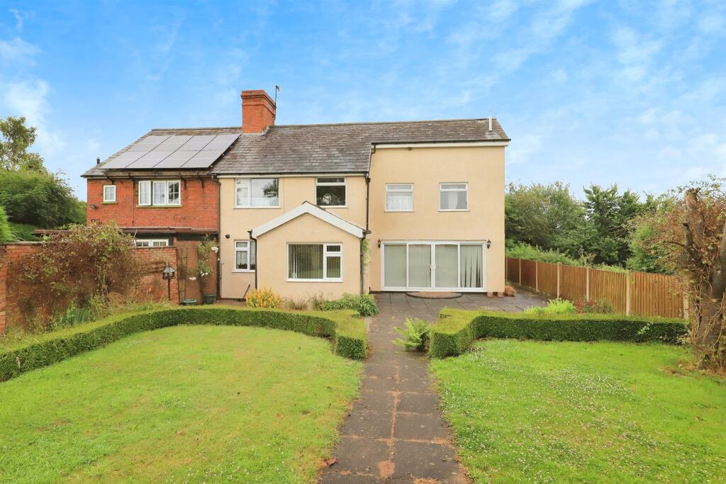 4 bedroom semi-detached house