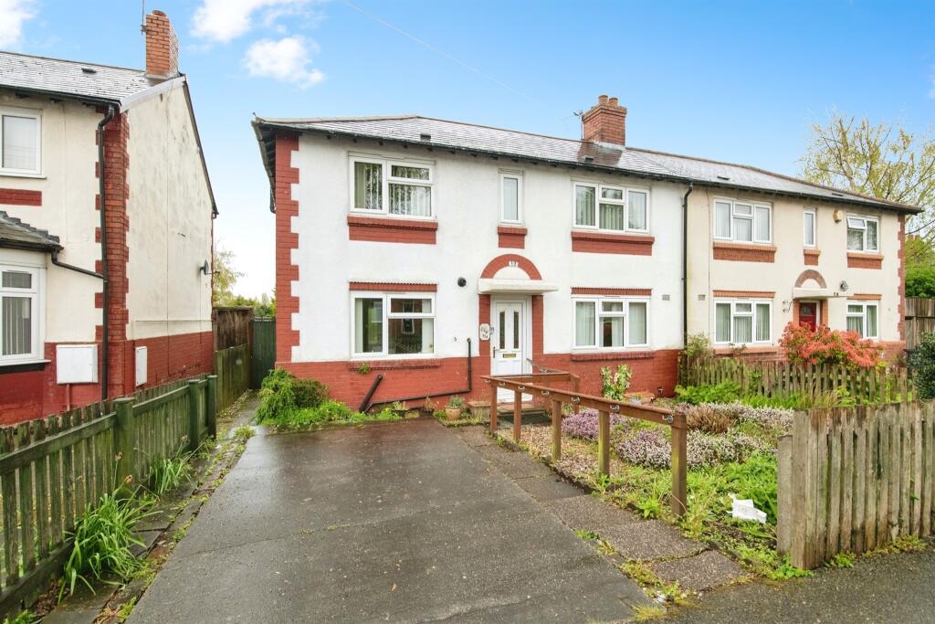 3 bedroom semidetached house for sale in Warley Road, OLDBURY, B68