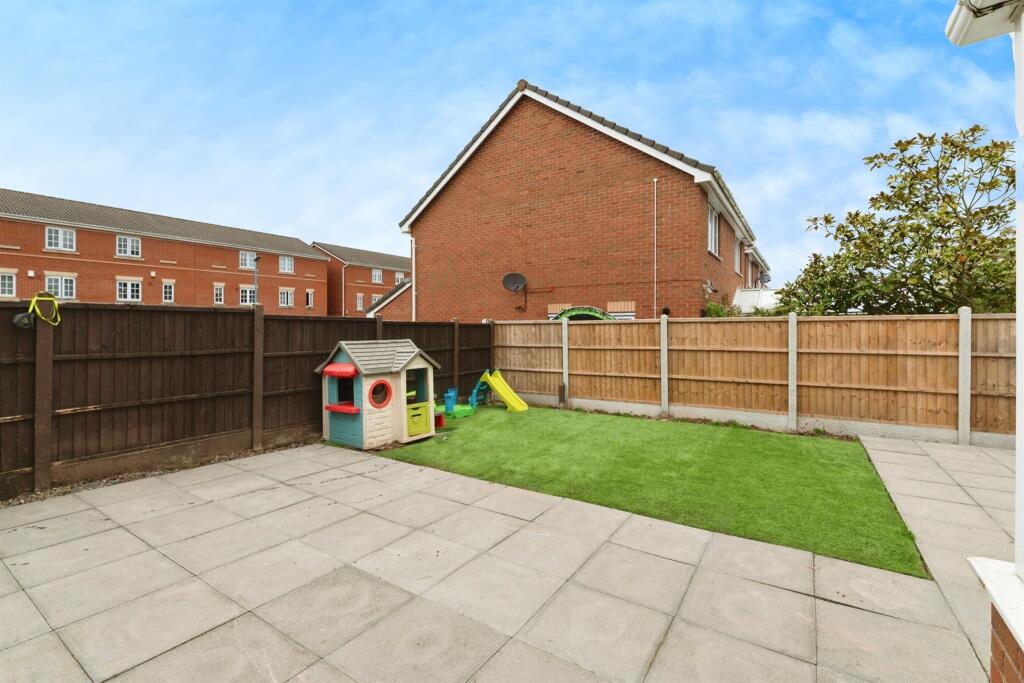 Additional property image - Callaghan Drive, Tividale, Oldbury