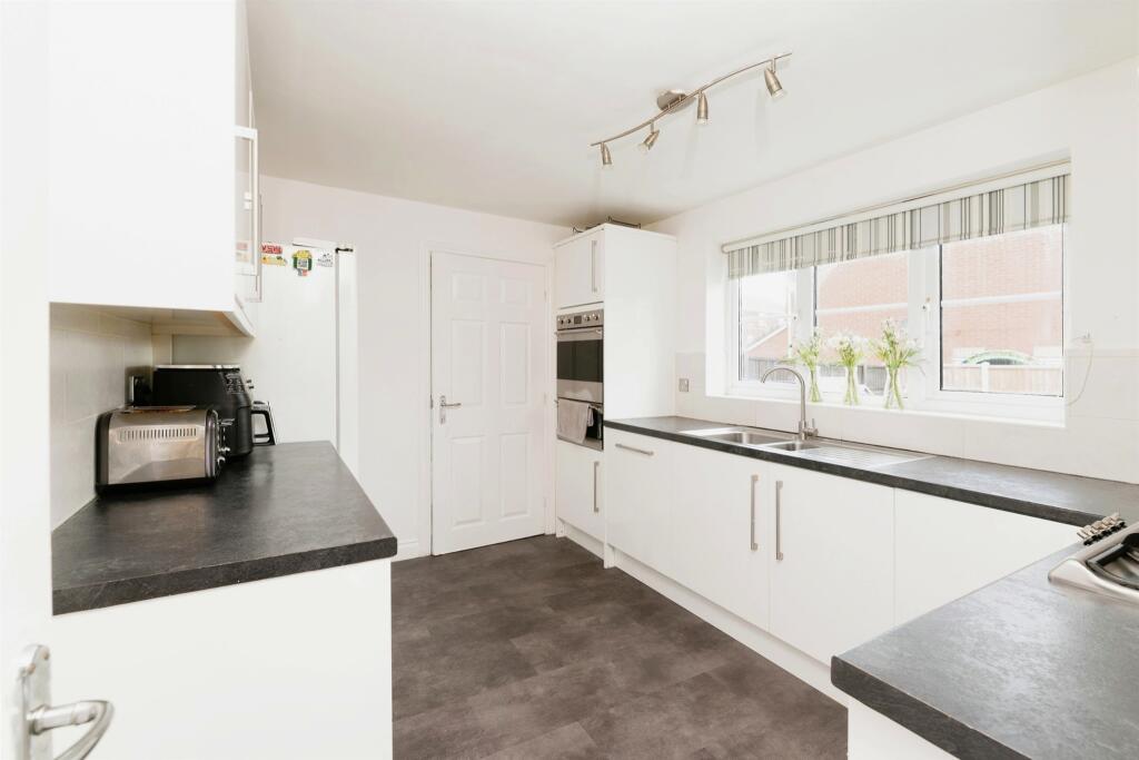 Additional property image - Callaghan Drive, Tividale, Oldbury