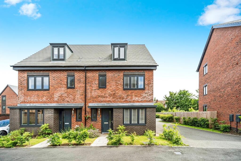 4 bedroom semidetached house for sale in Mill Lane, OLDBURY, B69