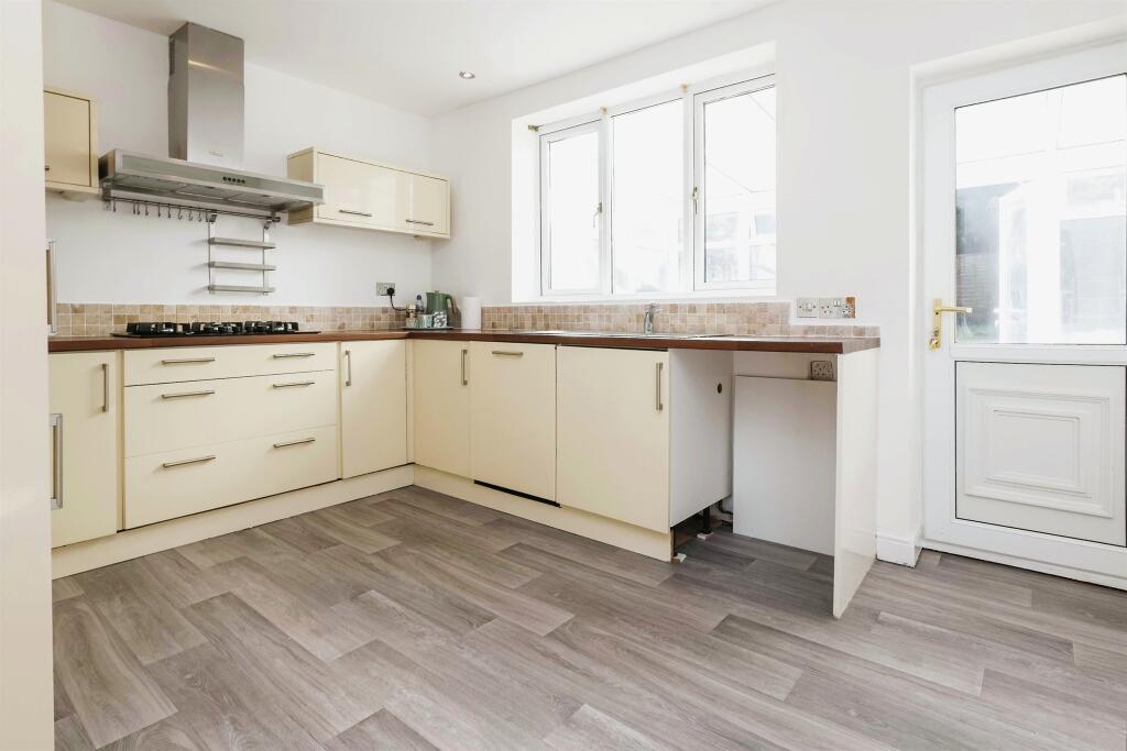 Additional property image - Aston Road, Tividale, Oldbury