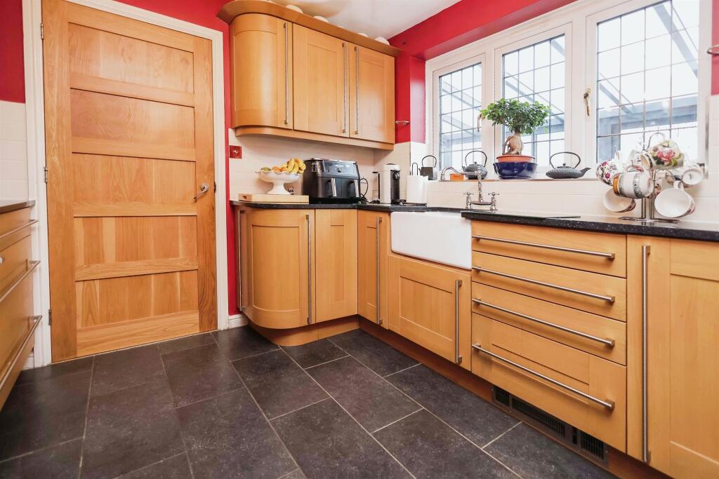 Additional property image - Macdonald Close, Tividale, OLDBURY