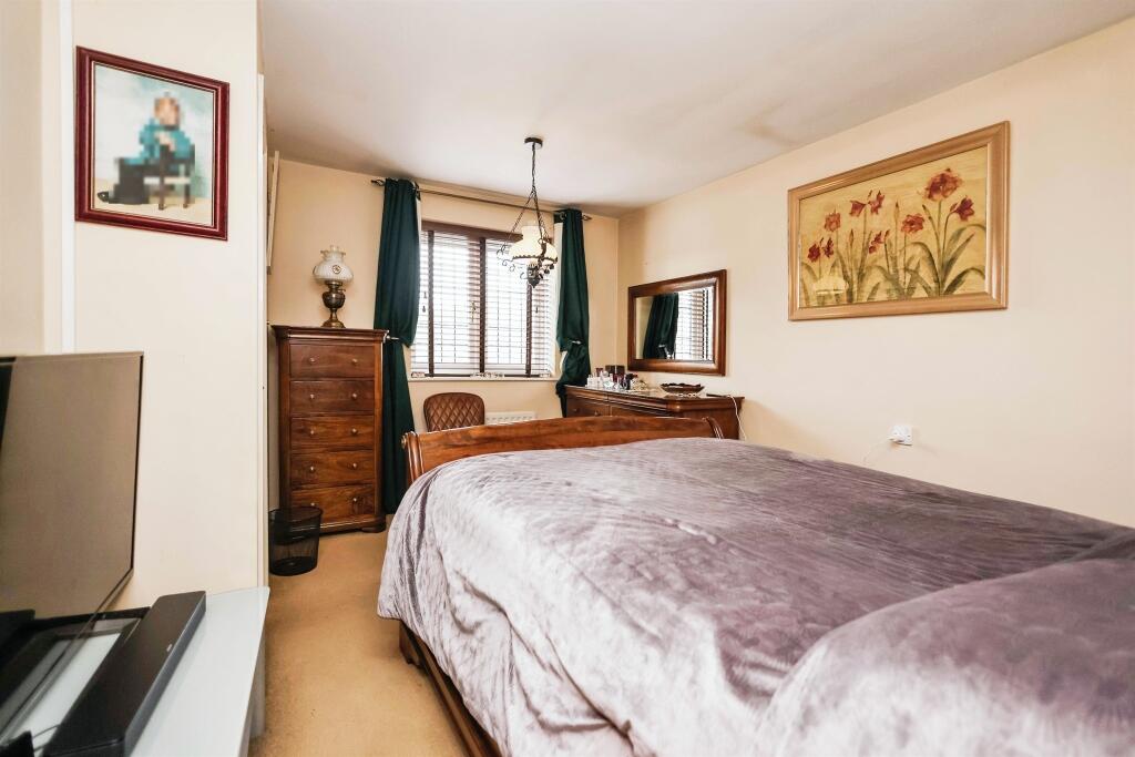 Additional property image - Macdonald Close, Tividale, OLDBURY
