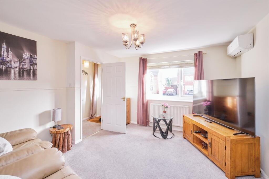 Additional property image - Bristam Close, Oldbury