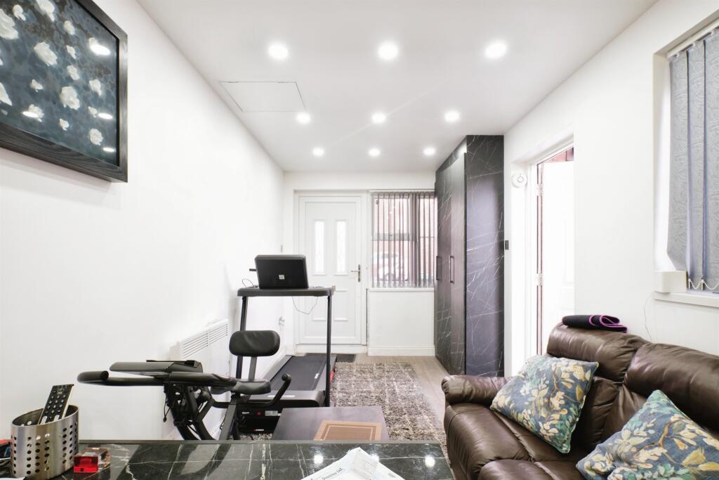 Additional property image - Wilson Drive, Tividale, Oldbury