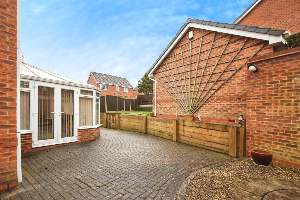 Additional property image - Ludgate Close, Tividale, Oldbury