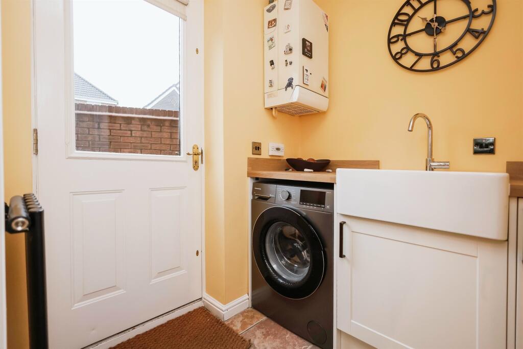 Additional property image - Ludgate Close, Tividale, Oldbury