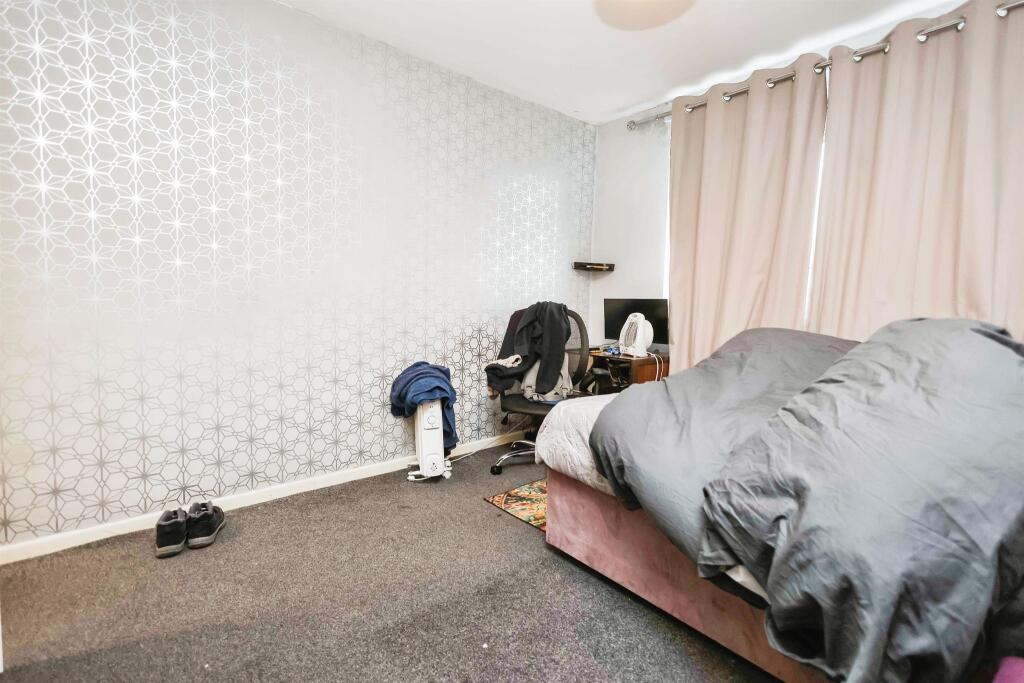 Additional property image - Blue Rock Place, Tividale, Oldbury