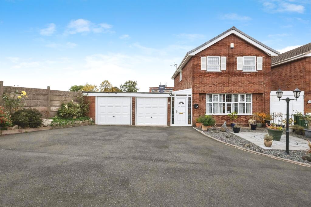 Main image of property: Queens Drive, Rowley Regis