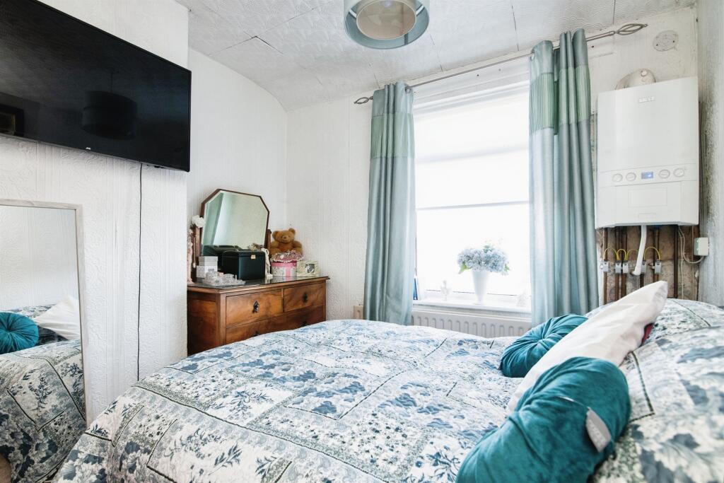 Additional property image - Greets Green Road, WEST BROMWICH