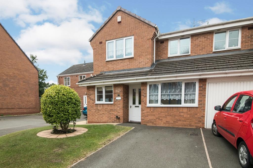 3 bedroom semidetached house for sale in Tame Street, West Bromwich, B70