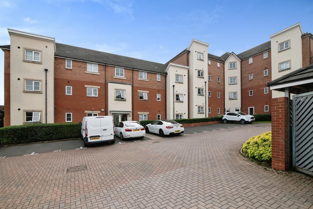 2 bedroom apartment for sale in Herbert James Close, Smethwick, B66