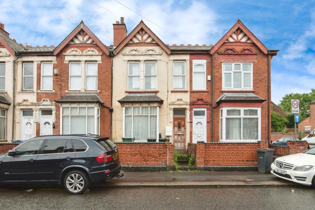 3 bedroom terraced house for sale in Bearwood Road, Smethwick, B66