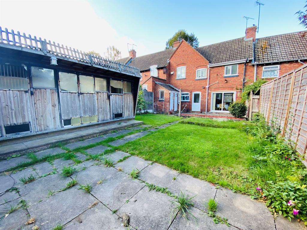 3 bedroom terraced house for sale in Yew Tree Road, Smethwick, B67