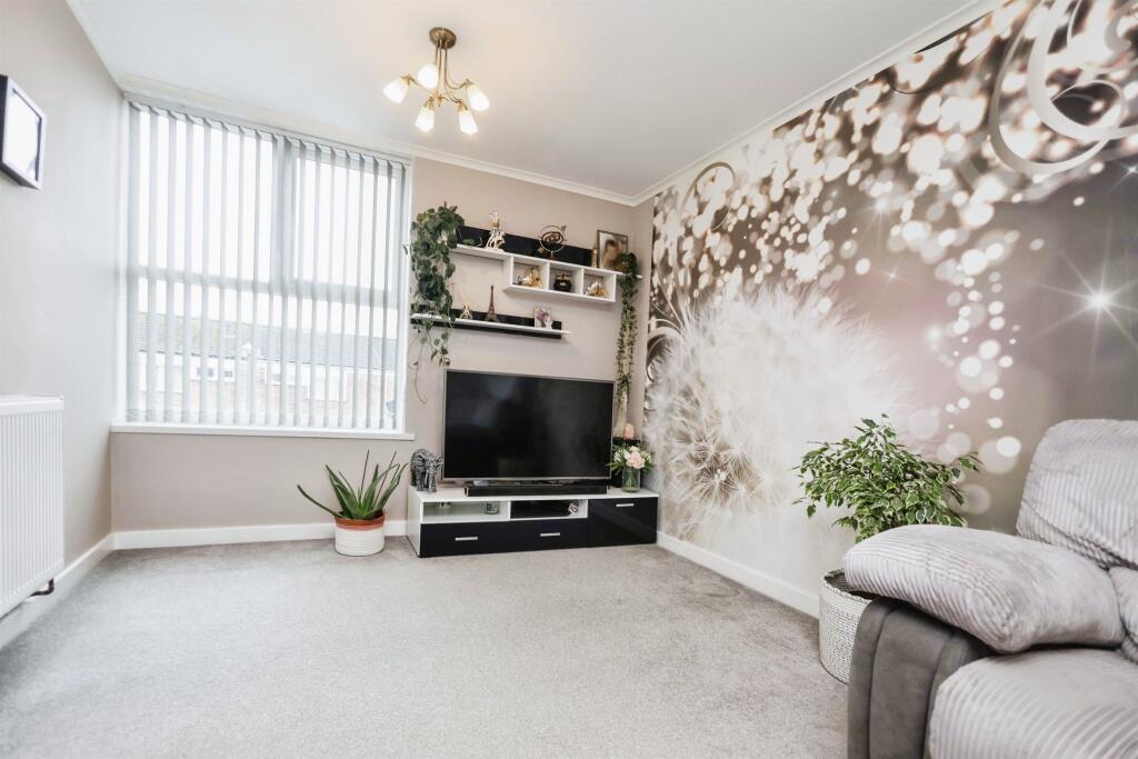 Additional property image - Middle Leasow, Quinton, Birmingham