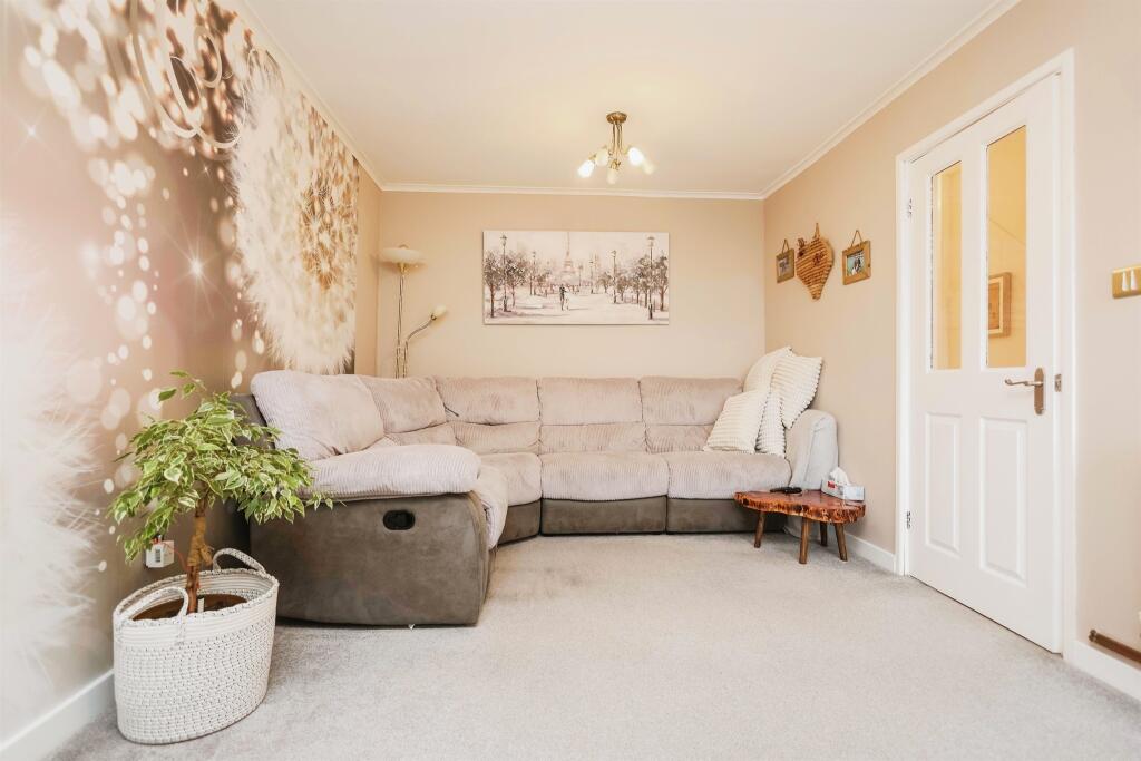 Additional property image - Middle Leasow, Quinton, Birmingham