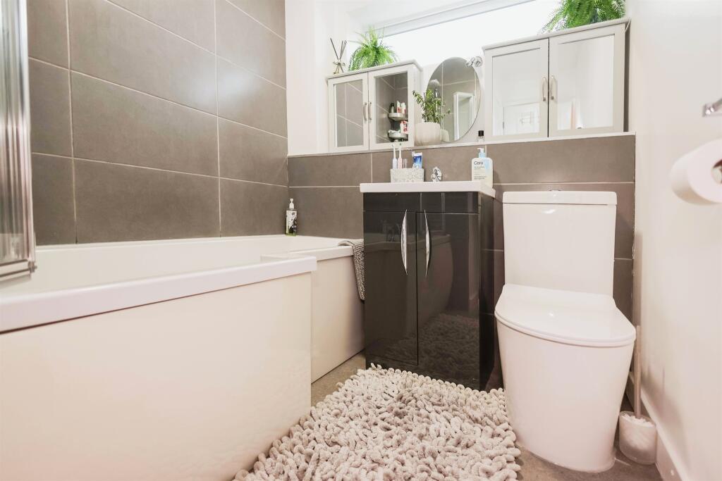 Additional property image - Middle Leasow, Quinton, Birmingham