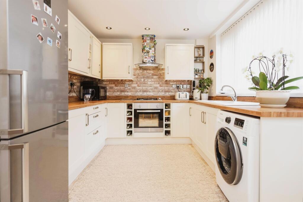 Additional property image - Middle Leasow, Quinton, Birmingham