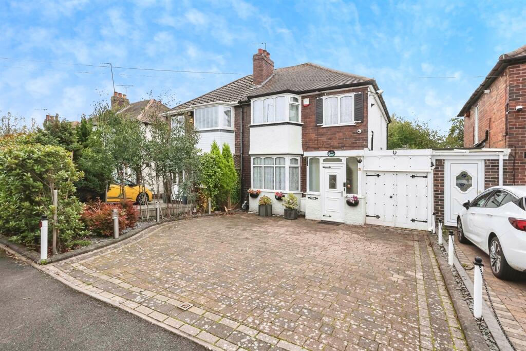 Main image of property: Stonehouse Lane, Quinton, BIRMINGHAM