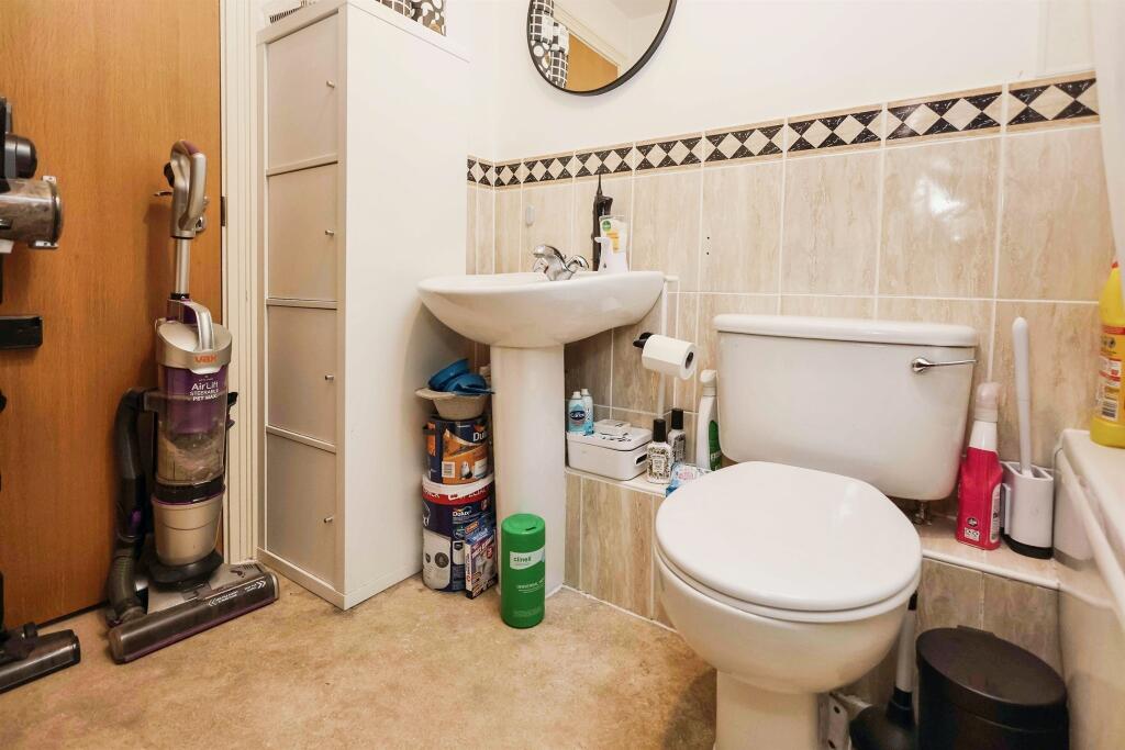 Additional property image - Yew Tree Road, Moseley, BIRMINGHAM
