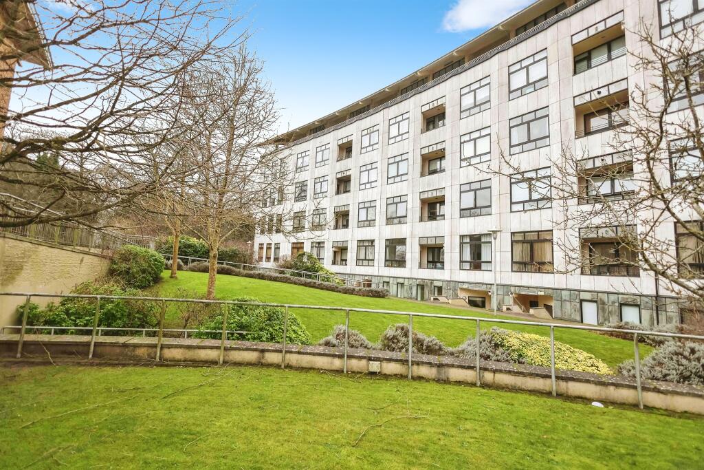 Additional property image - Yew Tree Road, Moseley, BIRMINGHAM