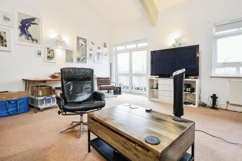 Additional property image - Yew Tree Road, Moseley, BIRMINGHAM