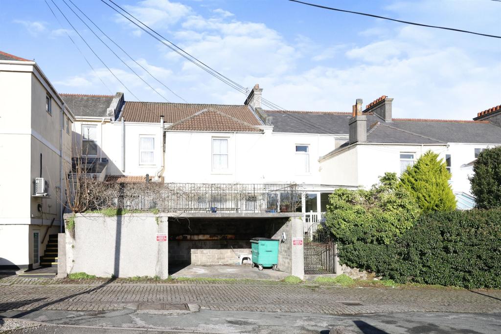 16 bedroom terraced house for sale in Brandreth Road, Plymouth, PL3