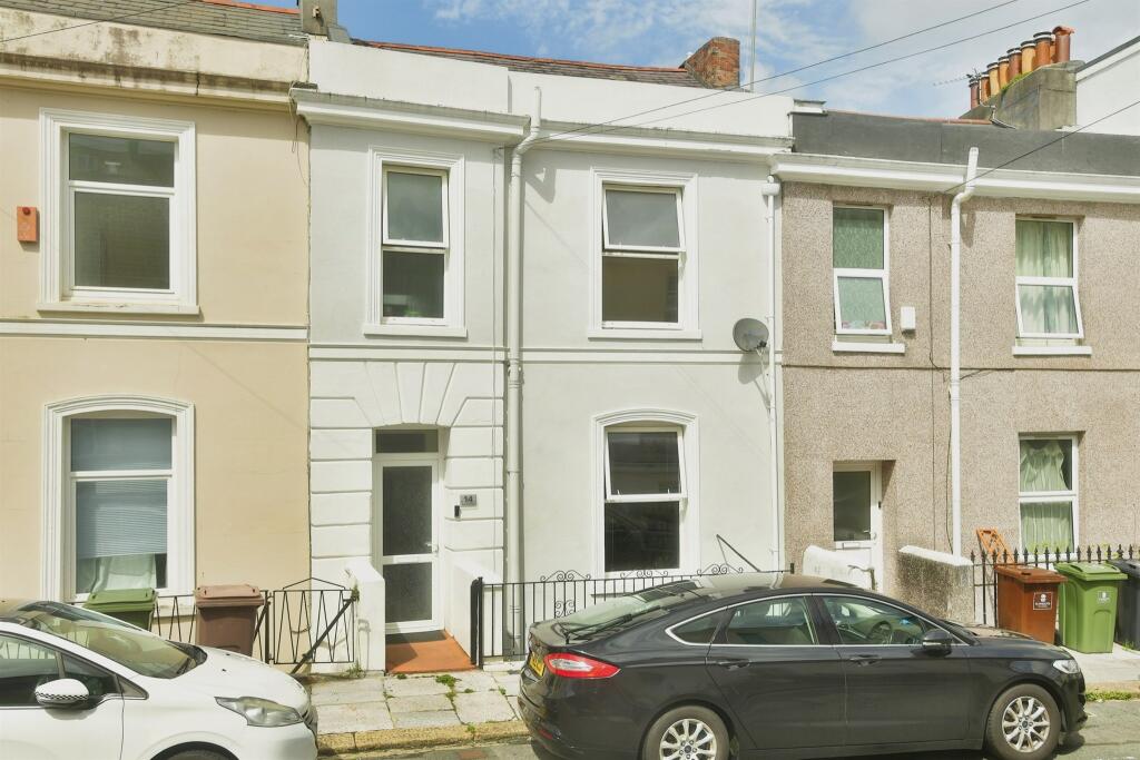 5 bedroom town house for sale in Arundel Crescent, Plymouth, PL1
