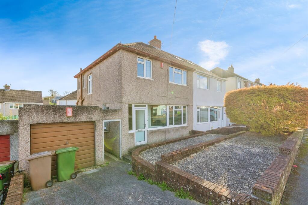 3 bedroom semi-detached house for sale in The Mead, Plymouth, PL7