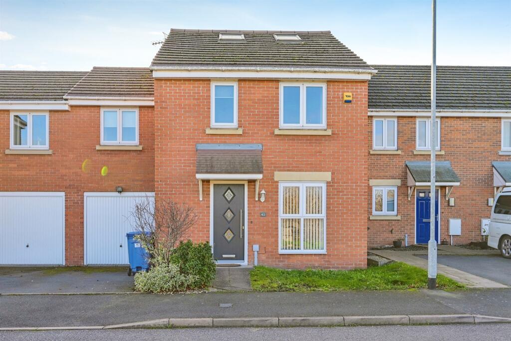 4 bedroom semidetached house for sale in Booth Hurst Road, Hawksyard