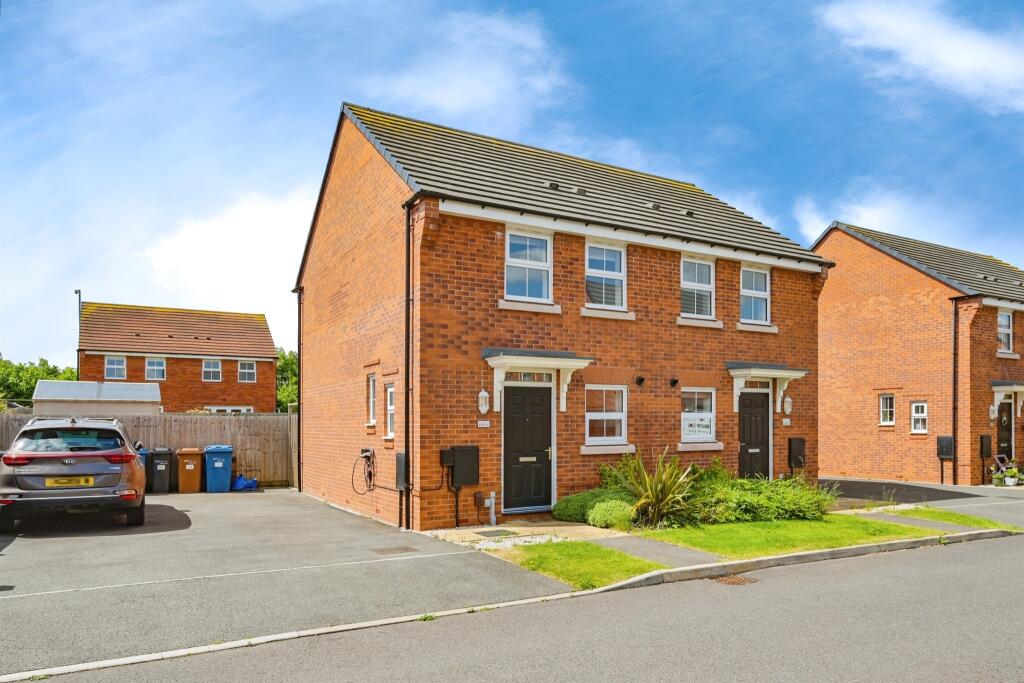 Main image of property: Wakelin Way, Lichfield