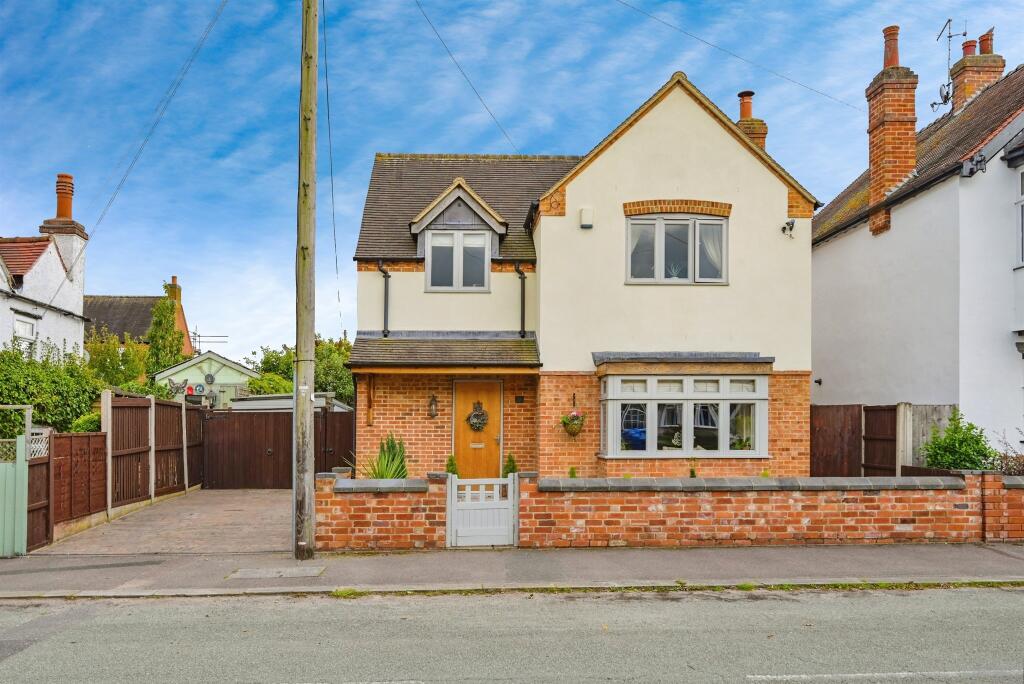 Main image of property: Main Street, Alrewas, BURTON-ON-TRENT