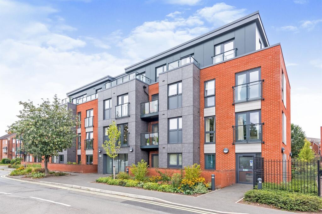 1 bedroom apartment for sale in Cross Keys, Lichfield, WS13