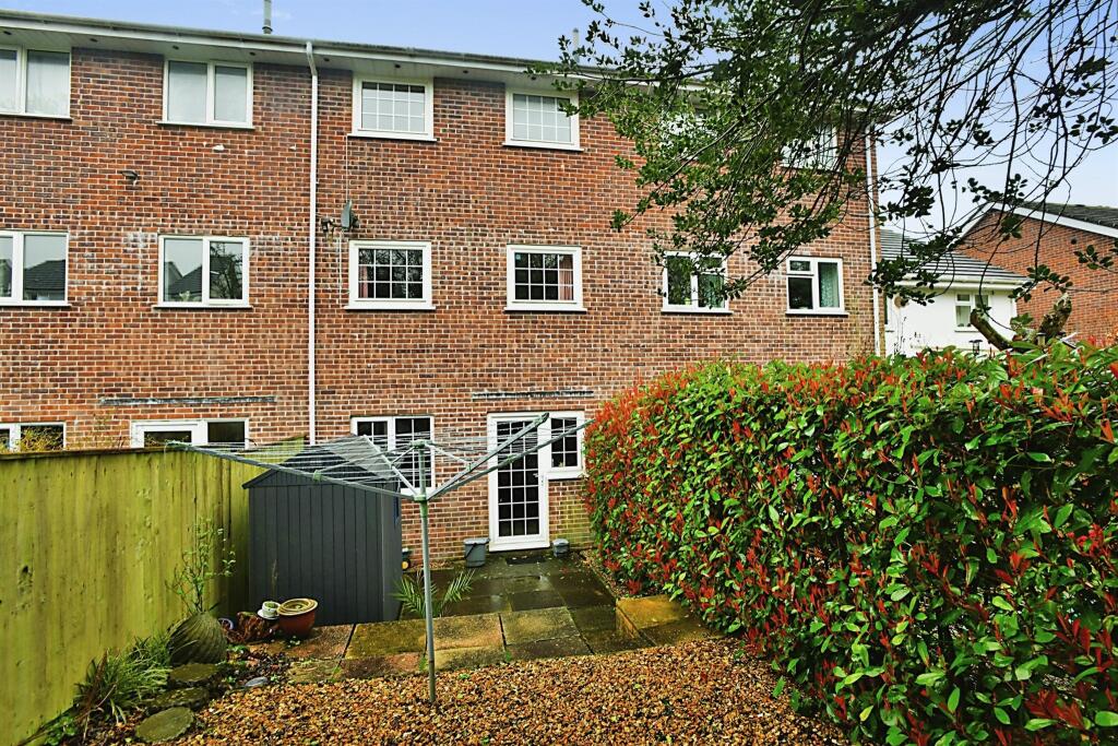 3 bedroom town house for sale in Barons Pyke, Ivybridge, PL21