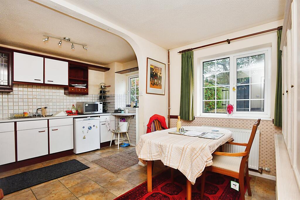 3 bedroom town house for sale in Barons Pyke, Ivybridge, PL21