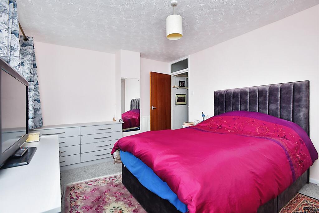 3 bedroom town house for sale in Barons Pyke, Ivybridge, PL21