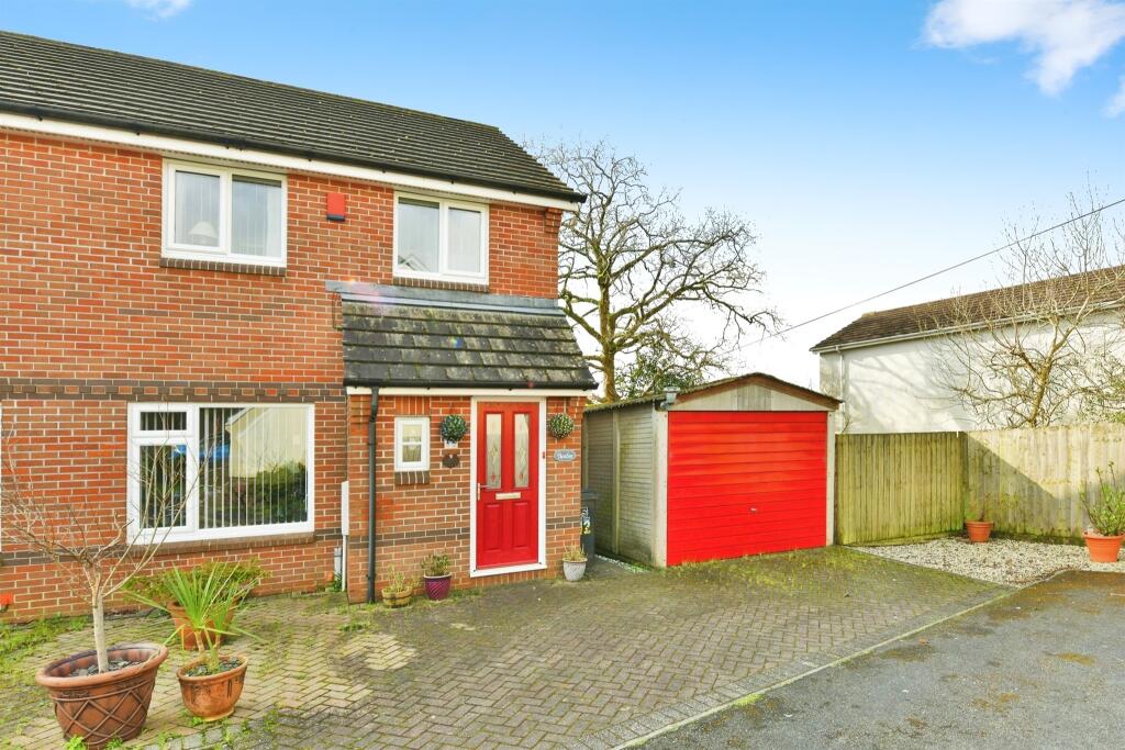 3 bedroom semidetached house for sale in Bedford Grove, Ivybridge, PL21