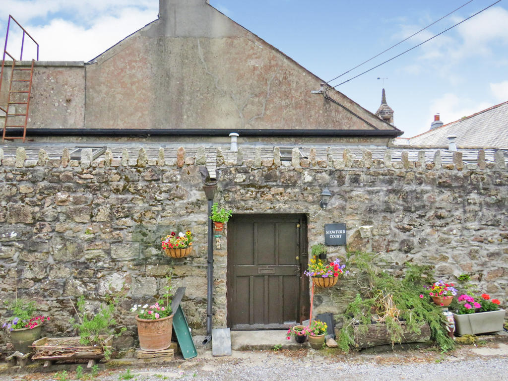 2 bedroom semidetached house for sale in Stowford Court, Harford