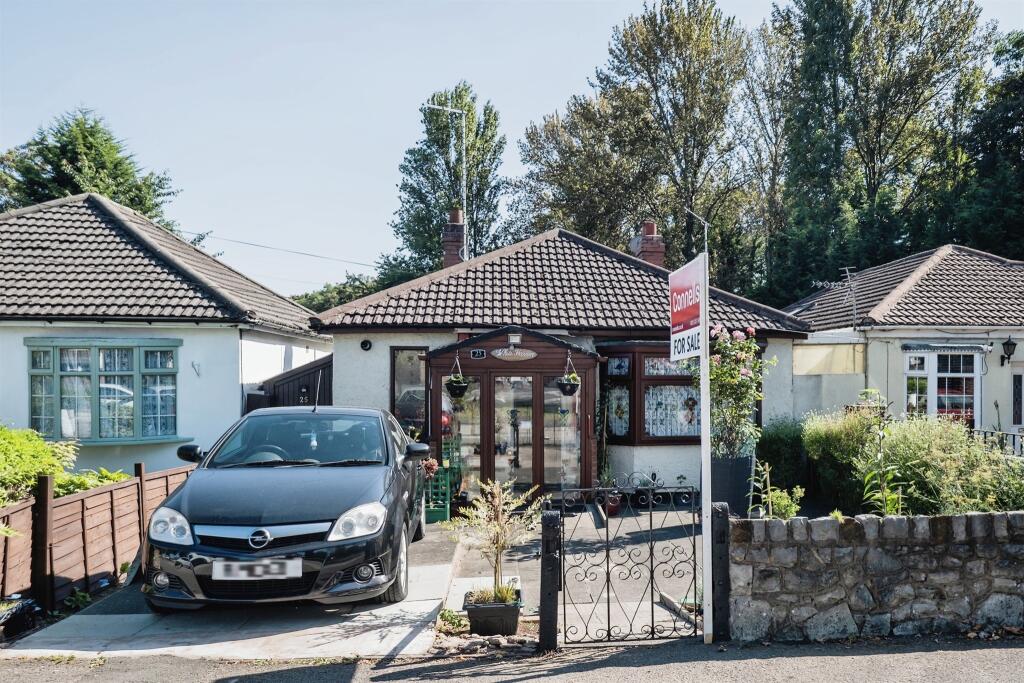 2 bedroom semidetached bungalow for sale in College Road, Perry Barr, Birmingham, B44