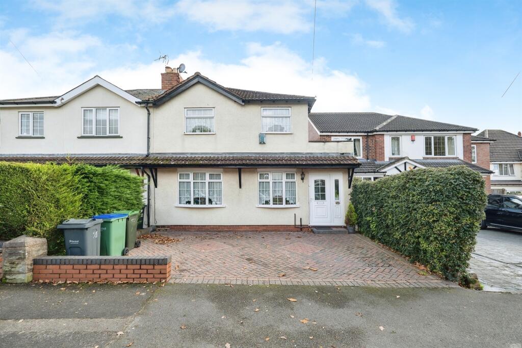 3 bedroom semi-detached house for sale in Pages Lane, Birmingham, B43