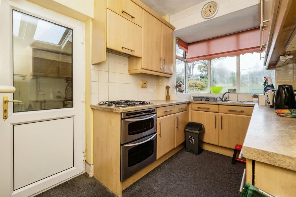 Additional property image - Hill Crest Grove, Birmingham