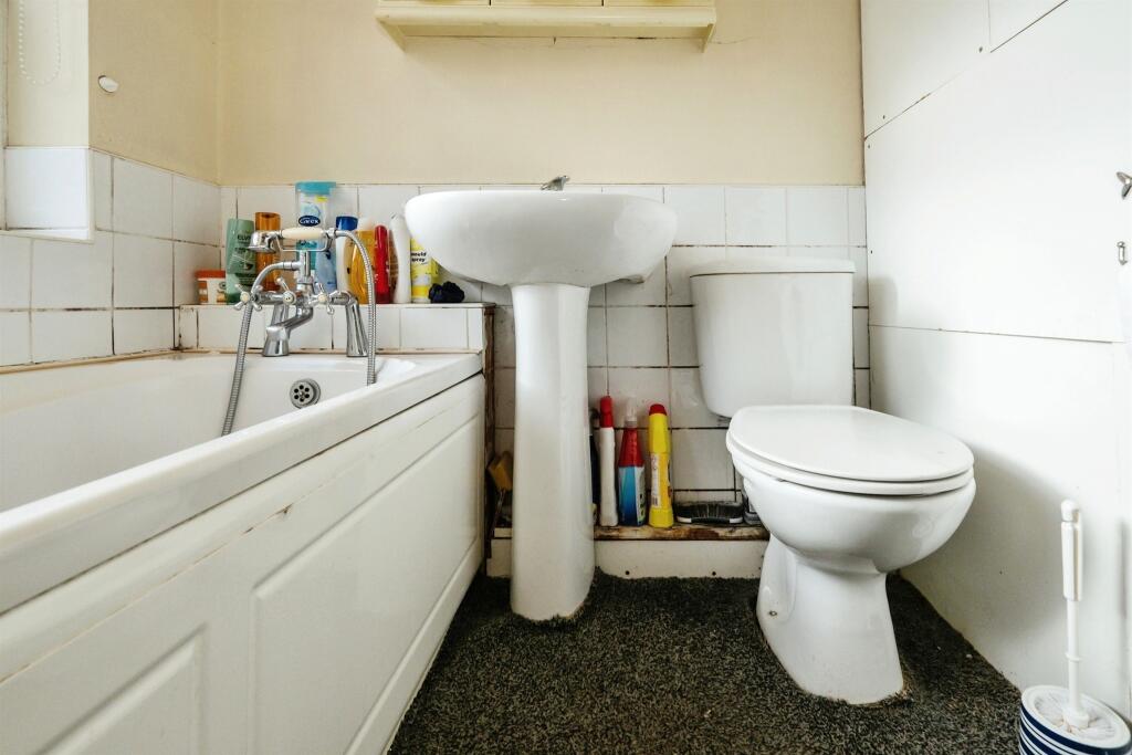 Additional property image - Hill Crest Grove, Birmingham