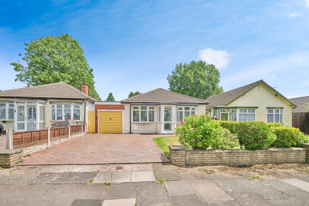 Main image of property: Kingstanding Road, Birmingham