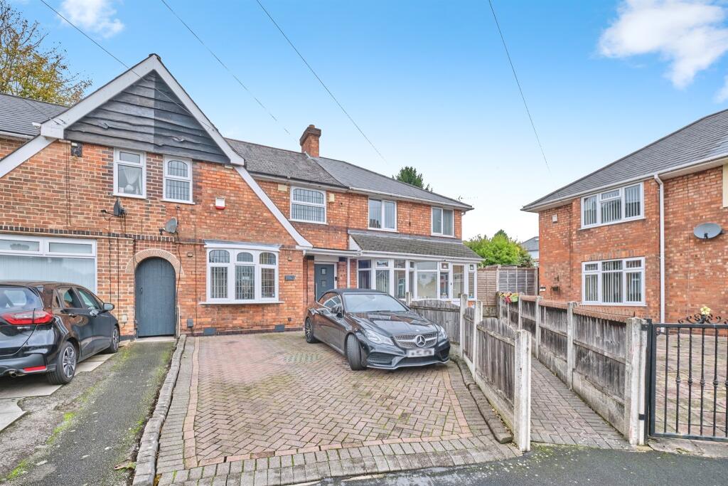 Main image of property: Wanstead Grove, Birmingham